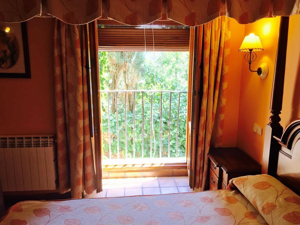 Hostal Posada La Panadera Сепульведа Екстер'єр фото